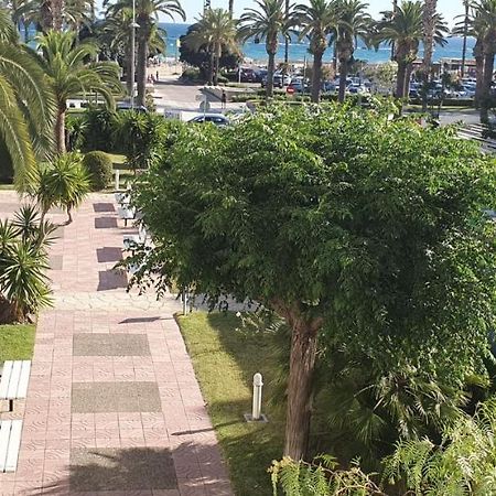 Encantadora Vivienda En El Paseo Maritimo De Salou Kültér fotó